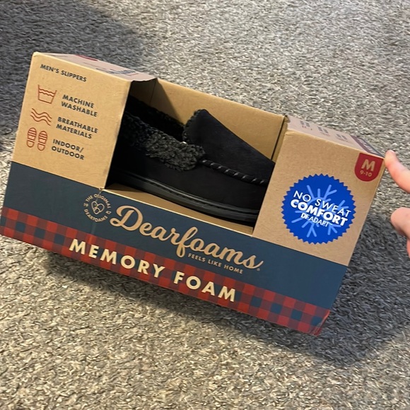 dearfoams Other - Dear foams men’s memory foam slippers